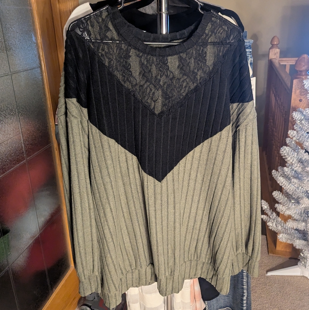 🩷Shein Curve 4XL ribbed contrast lace sweater
